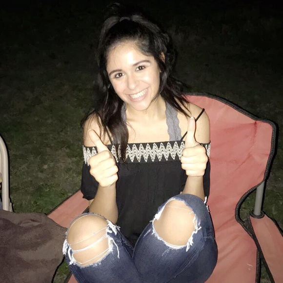 Meet your Posher, Yasmeen - Picture 3 of 3